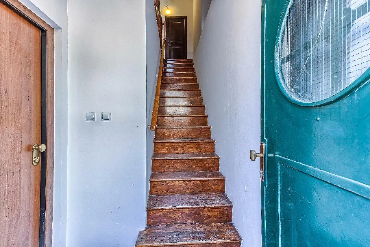 Studio Apartment With Balcony Split
